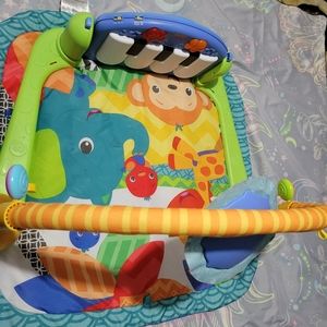 Baby toy Fisher-Price Kick n’ Play Piano Gym
